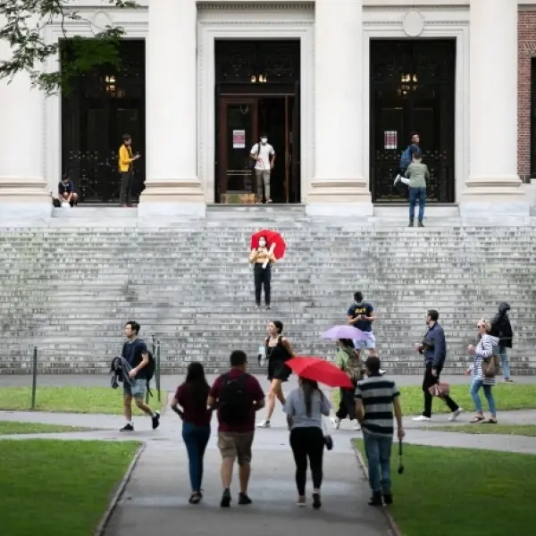 Du học sinh Việt 'hoảng' vì lệnh cấm Harvard tuyển sinh quốc tế